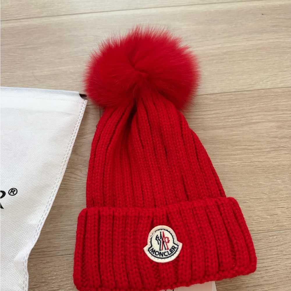 Red hat - Picture 3 of 4